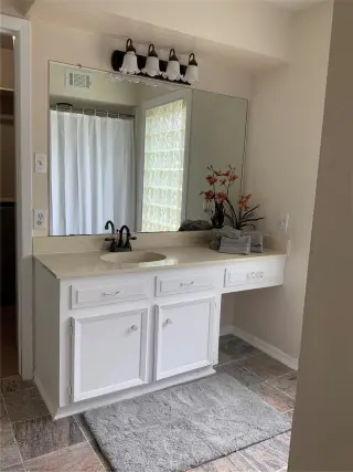 Propiedad en alquiler con 4 habitaciones y 2.5 baños en Katy