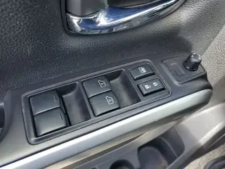 Nissan Titan 2021 4x2 SV 4dr Crew Cab 5.6 ft. SB