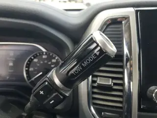 Nissan Titan 2021 4x2 SV 4dr Crew Cab 5.6 ft. SB