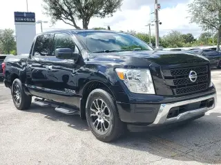 Nissan Titan 2021 4x2 SV 4dr Crew Cab 5.6 ft. SB