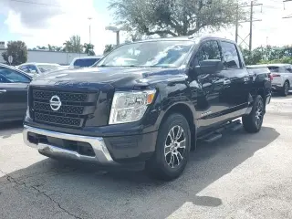 Nissan Titan 2021 4x2 SV 4dr Crew Cab 5.6 ft. SB