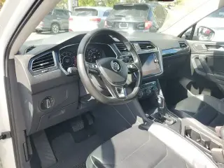 Volkswagen Tiguan 2018 2.0T SEL Premium 4dr SUV