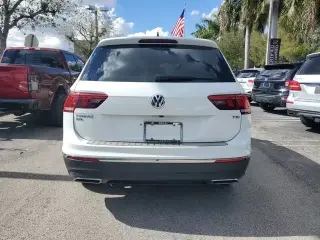 Volkswagen Tiguan 2018 2.0T SEL Premium 4dr SUV