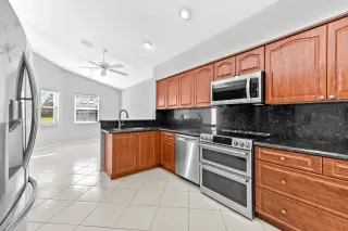 Propiedad en alquiler con 3 habitaciones y 2 baños en Delray Beach