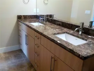 Propiedad en alquiler con 1 dormitorio y 1.5 baños en Bellevue