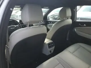 Genesis G70 2023 2.0T 4dr Sedan