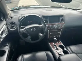 2017 Nissan Pathfinder Platinum