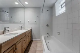 Propiedad en alquiler con 3 habitaciones y 2 baños en Chicago