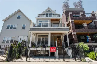 Propiedad en alquiler con 3 habitaciones y 2 baños en Chicago