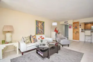Propiedad en alquiler con 3 habitaciones y 3 baños en Highland Beach
