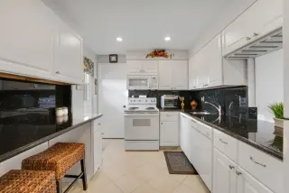 Propiedad en alquiler con 2 habitaciones y 2 baños en Boca Ratón