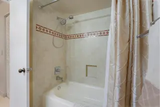 Propiedad en alquiler con 2 habitaciones y 2 baños en Boca Ratón