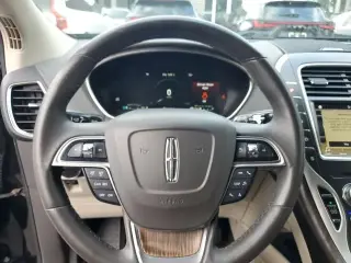 Lincoln Nautilus 2019 Select 4dr SUV