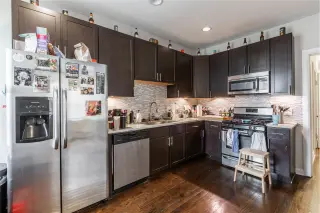 Propiedad en alquiler con 4 habitaciones y 2 baños en Chicago