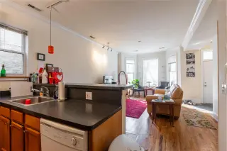 Propiedad en alquiler con 3 habitaciones y 1.5 baños en Chicago