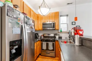 Propiedad en alquiler con 3 habitaciones y 1.5 baños en Chicago