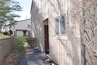 Propiedad en alquiler con 2 habitaciones y 1.5 baños en Poughkeepsie