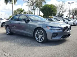 Volvo S60 2021 AWD T5 Momentum 4dr Sedan