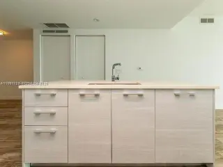 Propiedad en alquiler con 2 habitaciones y 2 baños en Miami