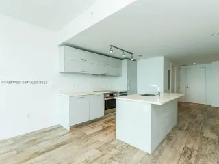 Propiedad en alquiler con 2 habitaciones y 2 baños en Miami