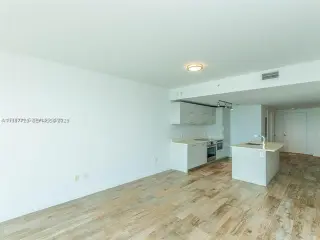 Propiedad en alquiler con 2 habitaciones y 2 baños en Miami
