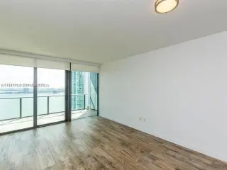 Propiedad en alquiler con 2 habitaciones y 2 baños en Miami