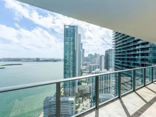 Propiedad en alquiler con 2 habitaciones y 2 baños en Miami