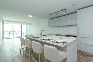 Propiedad en alquiler con 2 habitaciones y 2 baños en Miami