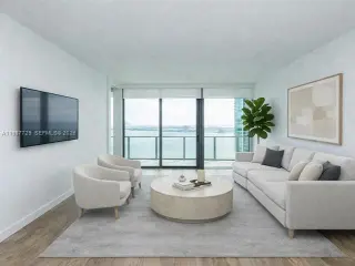 Propiedad en alquiler con 2 habitaciones y 2 baños en Miami