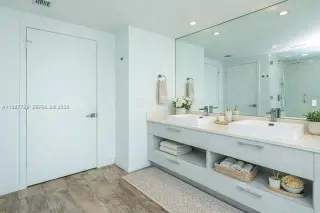 Propiedad en alquiler con 2 habitaciones y 2 baños en Miami
