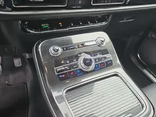 Lincoln Nautilus 2023 AWD Reserve 4dr SUV