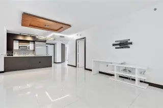 Propiedad en alquiler con 2 habitaciones y 2 baños en Miami