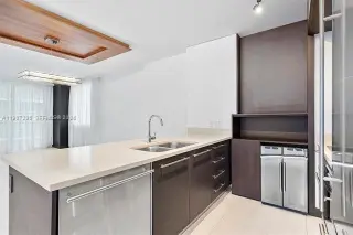 Propiedad en alquiler con 2 habitaciones y 2 baños en Miami