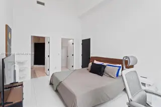 Propiedad en alquiler con 2 habitaciones y 2.5 baños en Miami