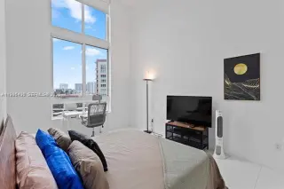 Propiedad en alquiler con 2 habitaciones y 2.5 baños en Miami