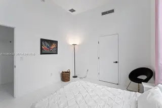Propiedad en alquiler con 2 habitaciones y 2.5 baños en Miami