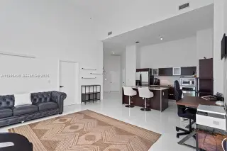 Propiedad en alquiler con 2 habitaciones y 2.5 baños en Miami