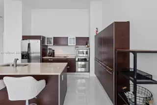 Propiedad en alquiler con 2 habitaciones y 2.5 baños en Miami