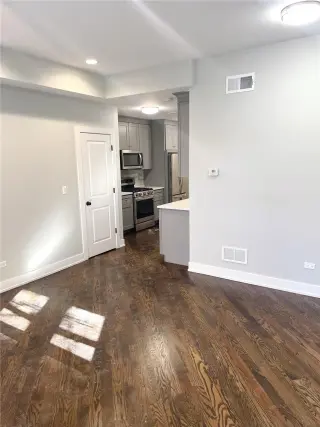 Propiedad en alquiler con 3 habitaciones y 2 baños en Chicago