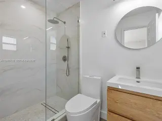 Propiedad en alquiler con 4 habitaciones y 2 baños en Miami