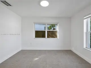 Propiedad en alquiler con 4 habitaciones y 2 baños en Miami