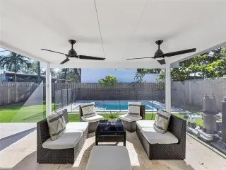 Propiedad en alquiler con 4 habitaciones y 2 baños en Miami