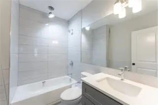 Propiedad en alquiler con 3 habitaciones y 2 baños en Chicago