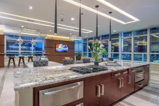 Propiedad en alquiler con 0 habitaciones y 1 baño en Austin