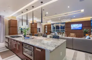 Propiedad en alquiler con 0 habitaciones y 1 baño en Austin