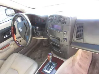 2004 Cadillac SRX
