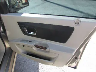 2004 Cadillac SRX