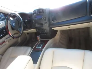2004 Cadillac SRX