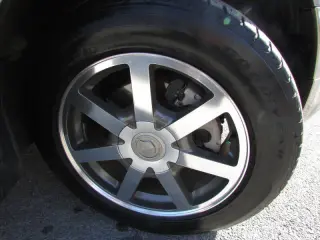 2004 Cadillac SRX