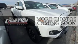 Toyota Tacoma 2019 4x4 TRD Off-Road 4 puertas Doble Cabina 6.1 pies LB